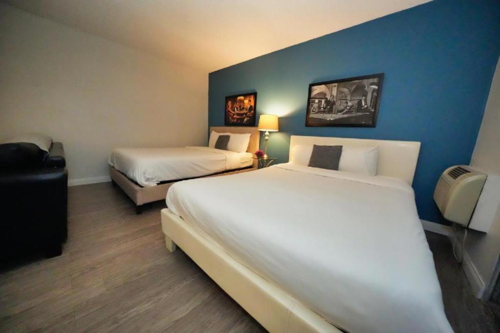 Elegant Hollywood With Balcony & Pool Appartement Los Angeles